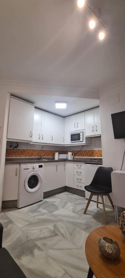 Apartamento A 2 Minutos De La Playa Y Centro ฟูเอนฮิโรลา ภายนอก รูปภาพ