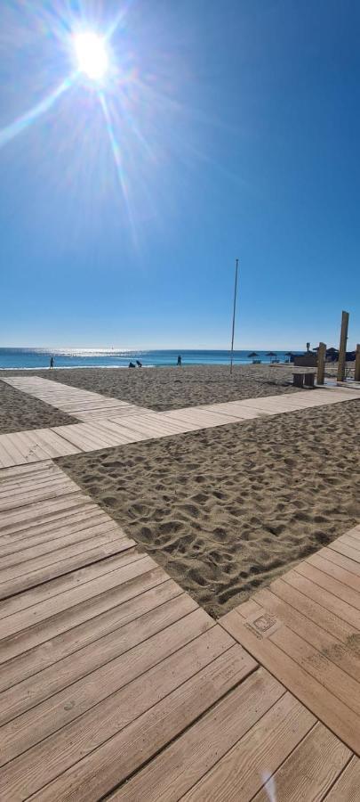 Apartamento A 2 Minutos De La Playa Y Centro ฟูเอนฮิโรลา ภายนอก รูปภาพ