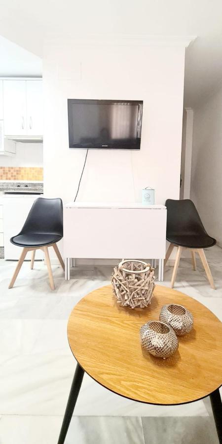 Apartamento A 2 Minutos De La Playa Y Centro ฟูเอนฮิโรลา ภายนอก รูปภาพ